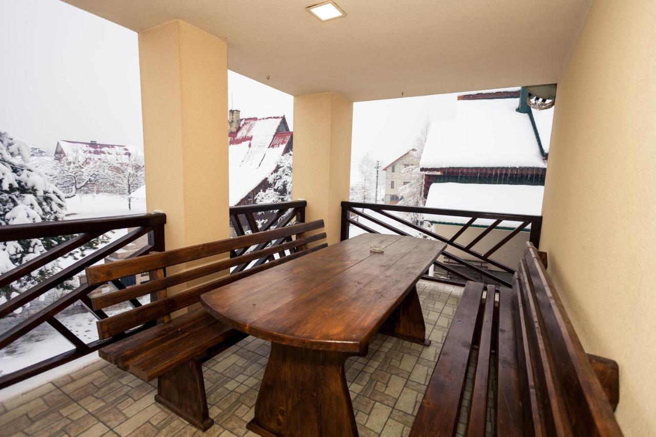 Панська Садиба Mîkulîciîn Exterior foto